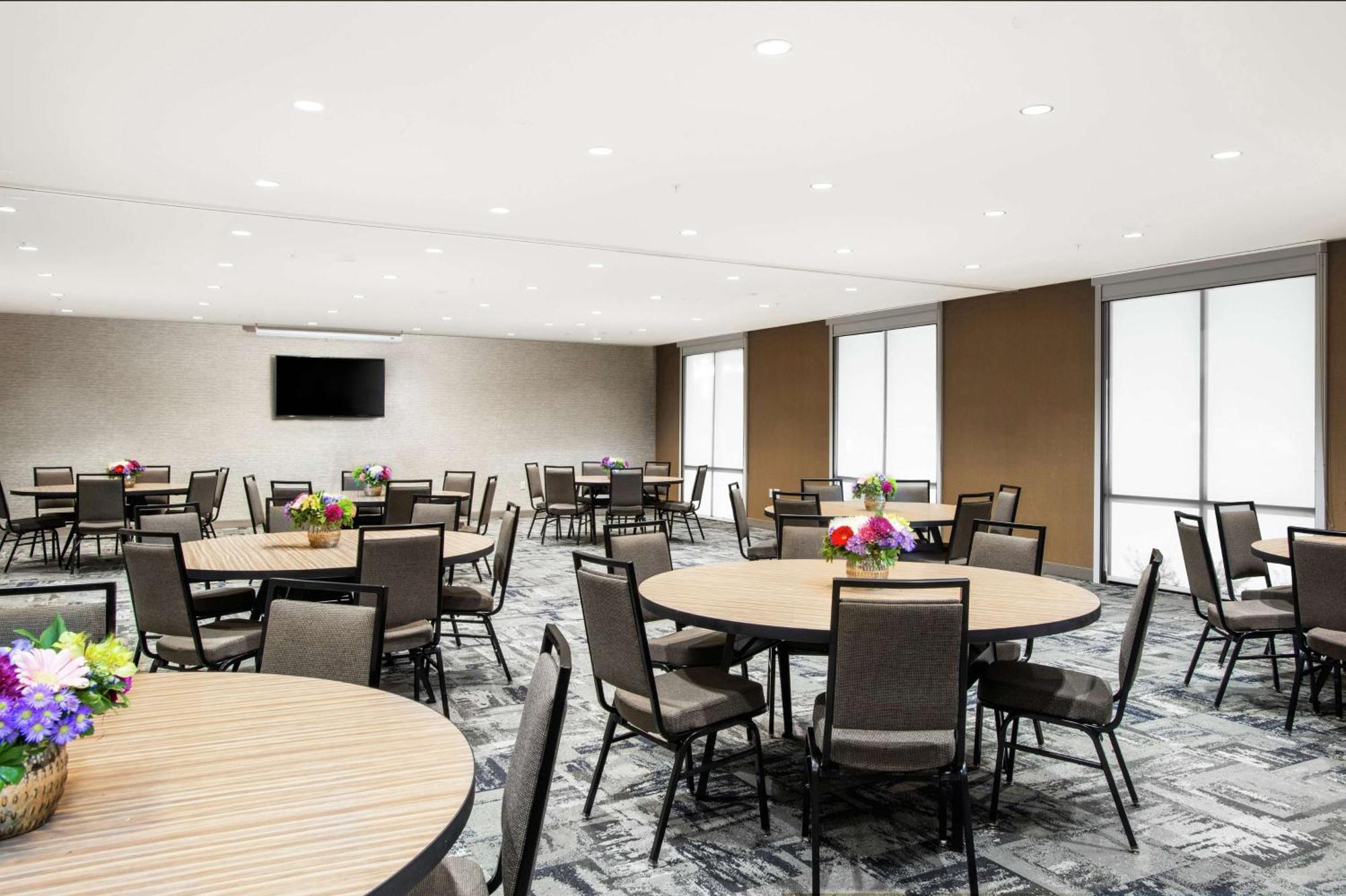 Hotel Home2 By Hilton Long Island Brookhaven 3*